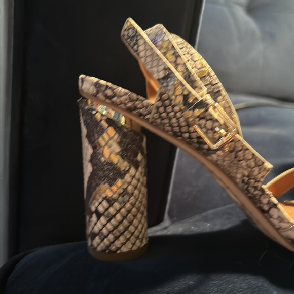 Franco Sarto Ankle Strap Heels Metallic Snake Skin - Picture 7 of 16